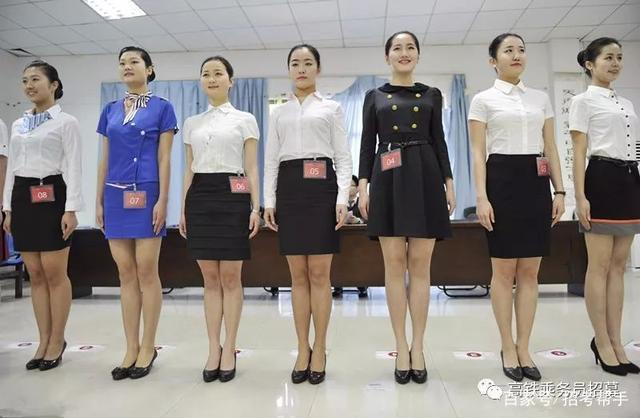 优雅随行 致心中有梦的乘务姑娘